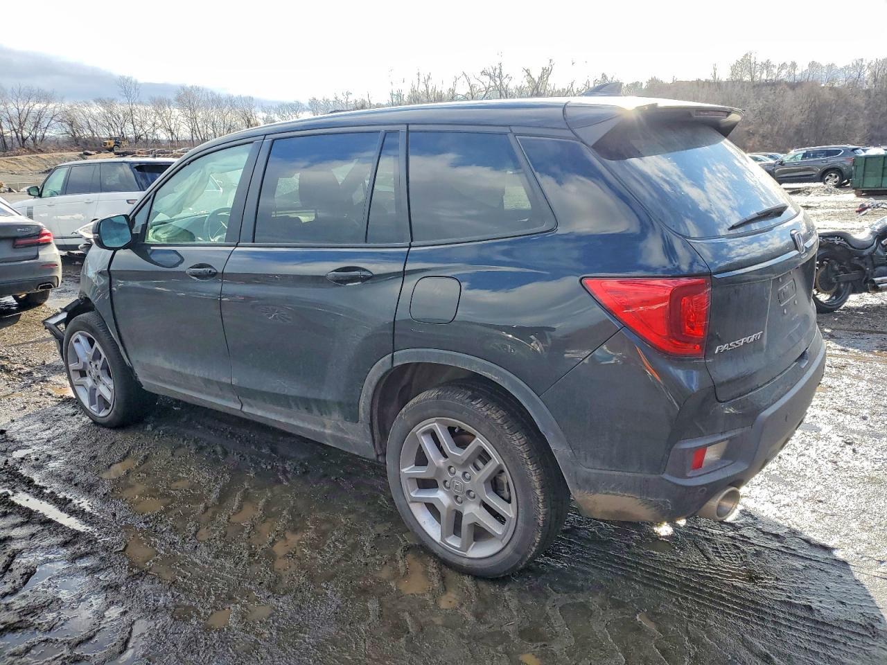 2025 Honda Passport Exl - Image 2