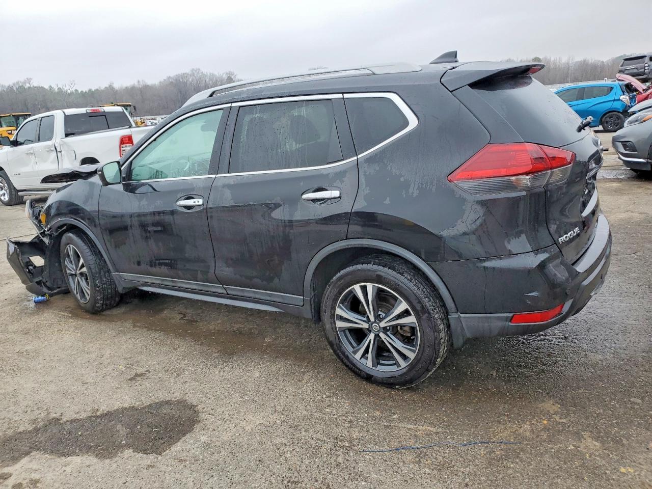 2020 Nissan Rogue S - Image 2