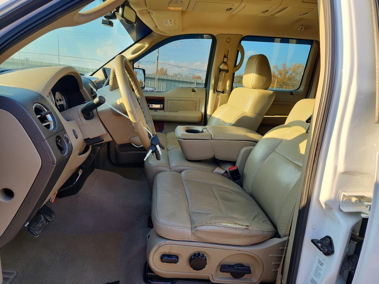 2005 Ford F150 Supercrew - Image 7