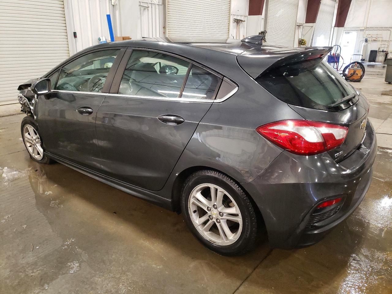 2017 Chevrolet Cruze Lt - Фото 2
