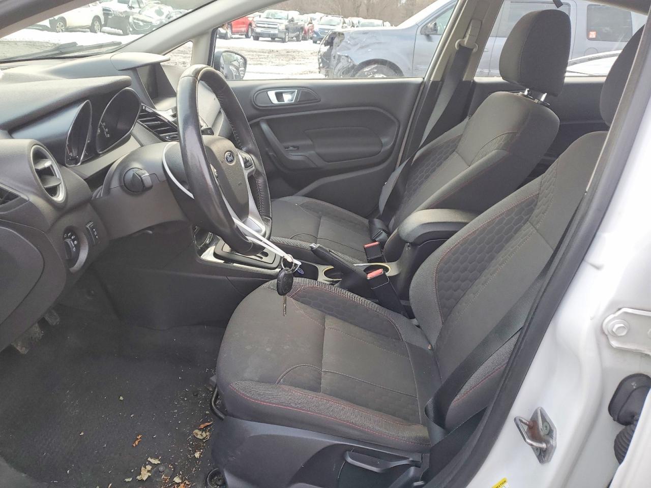 2014 Ford Fiesta Se - Image 7