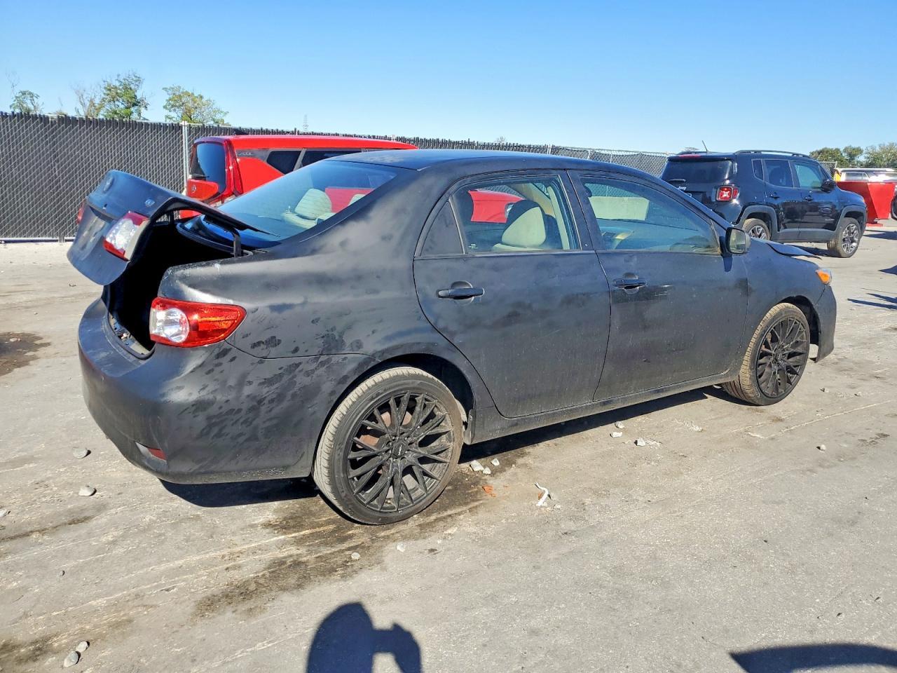 2013 Toyota Corolla Le - Фото 3