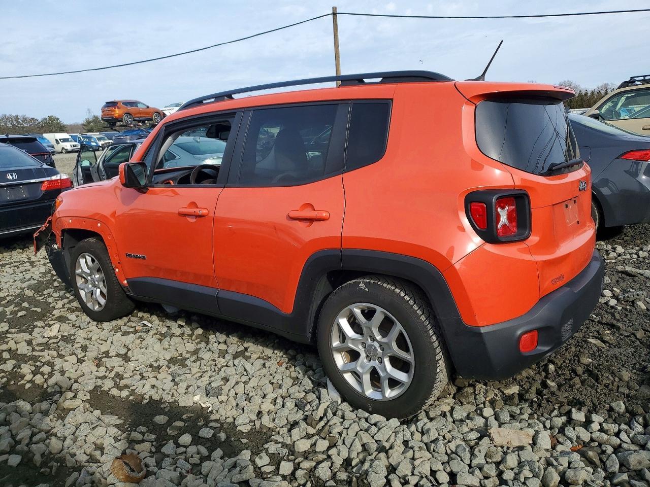 2017 Jeep Renegade Latitude - Фото 2