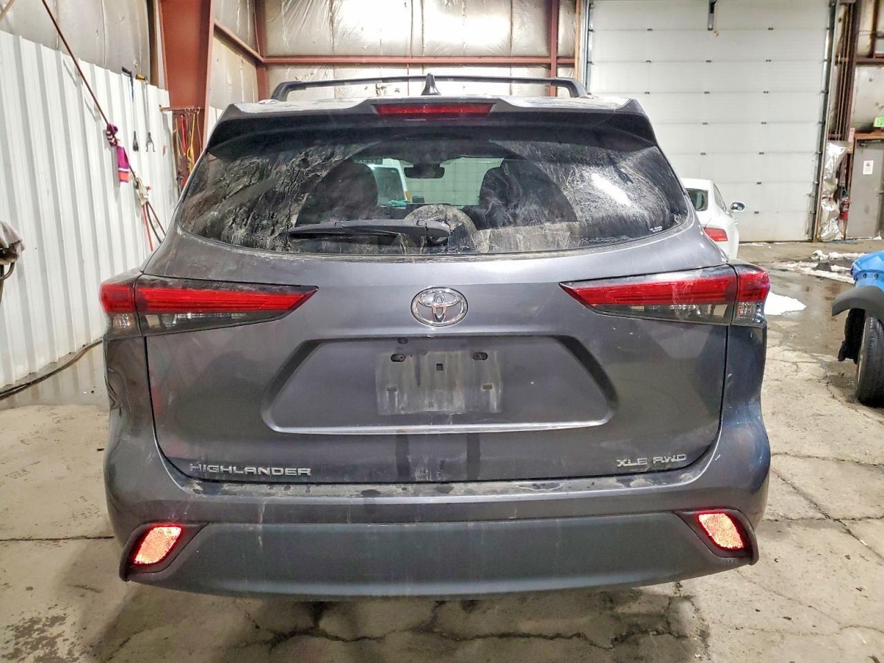 2020 Toyota Highlander Xle - Image 6