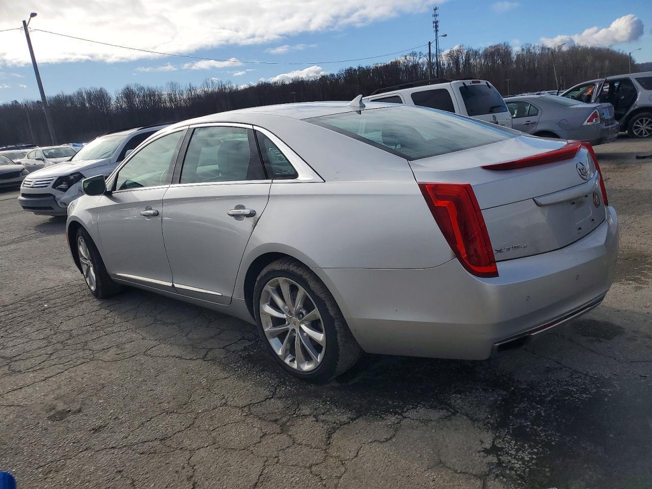 2014 Cadillac Xts Luxury Collection - Image 2