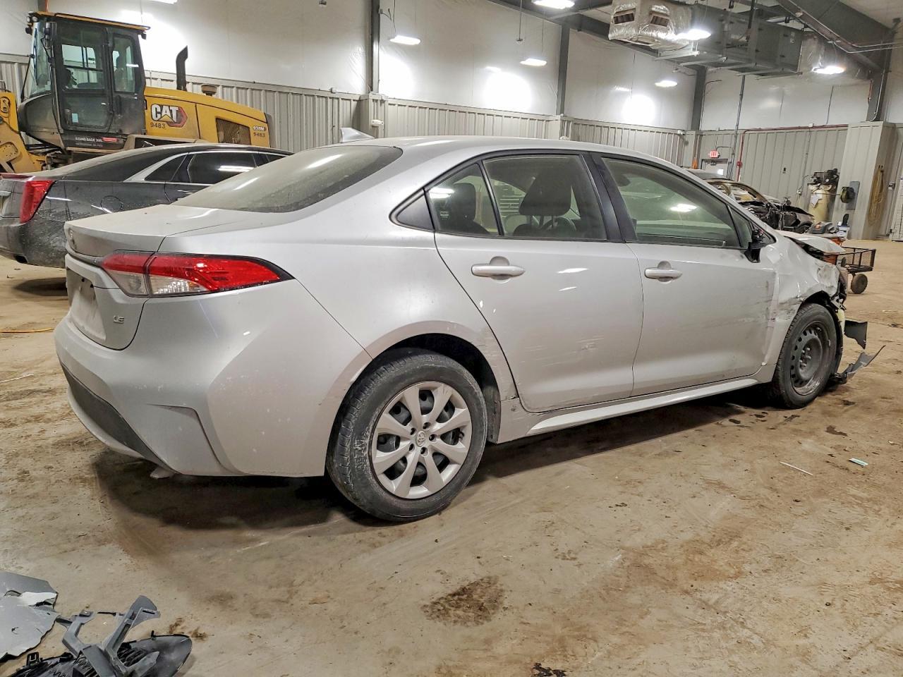 2022 Toyota Corolla Le - Фото 3