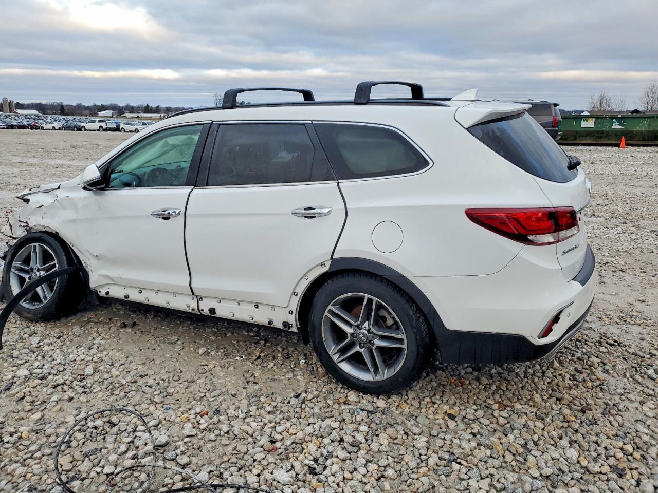 2018 Hyundai Santa Fe Se Ultimate - Image 2