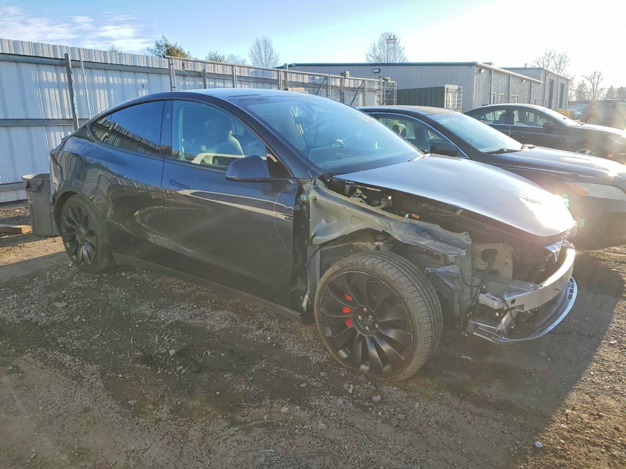 2024 Tesla Model Y - Image 4