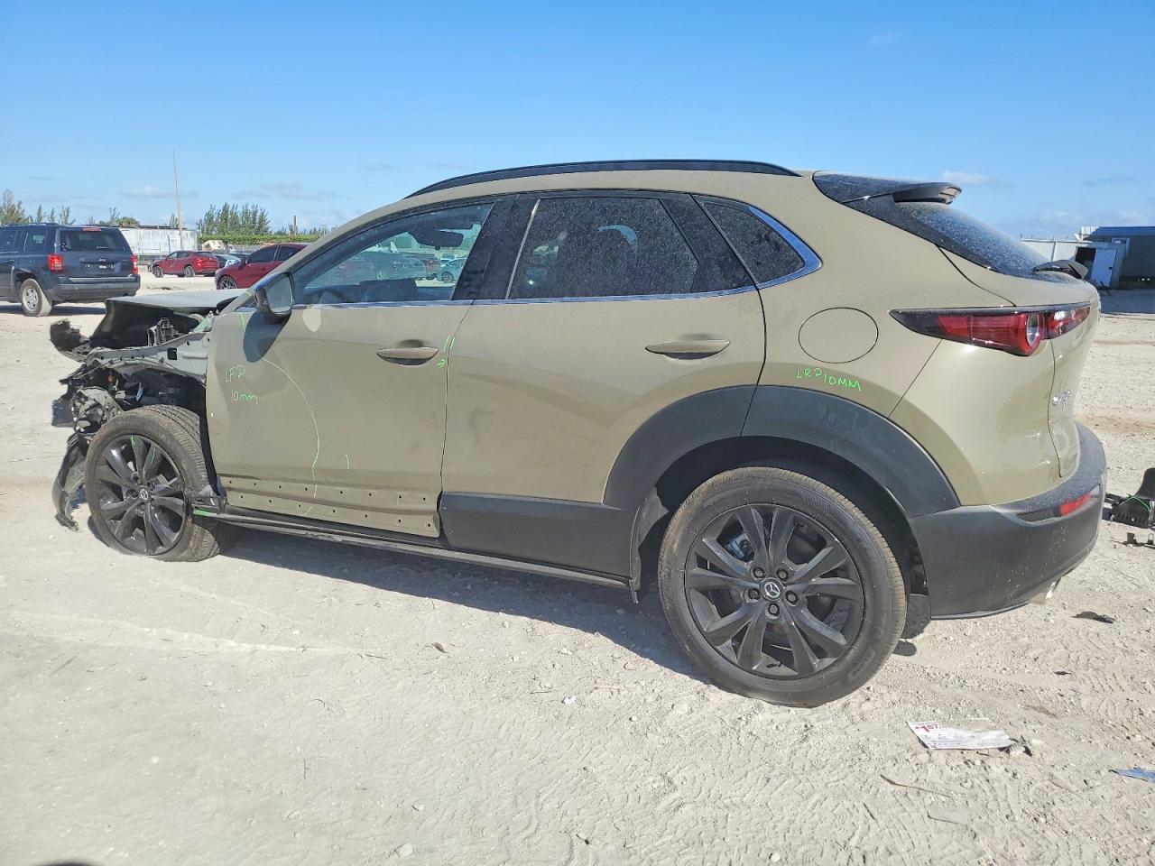 2025 Mazda Cx-30 Carbon Turbo - Image 2
