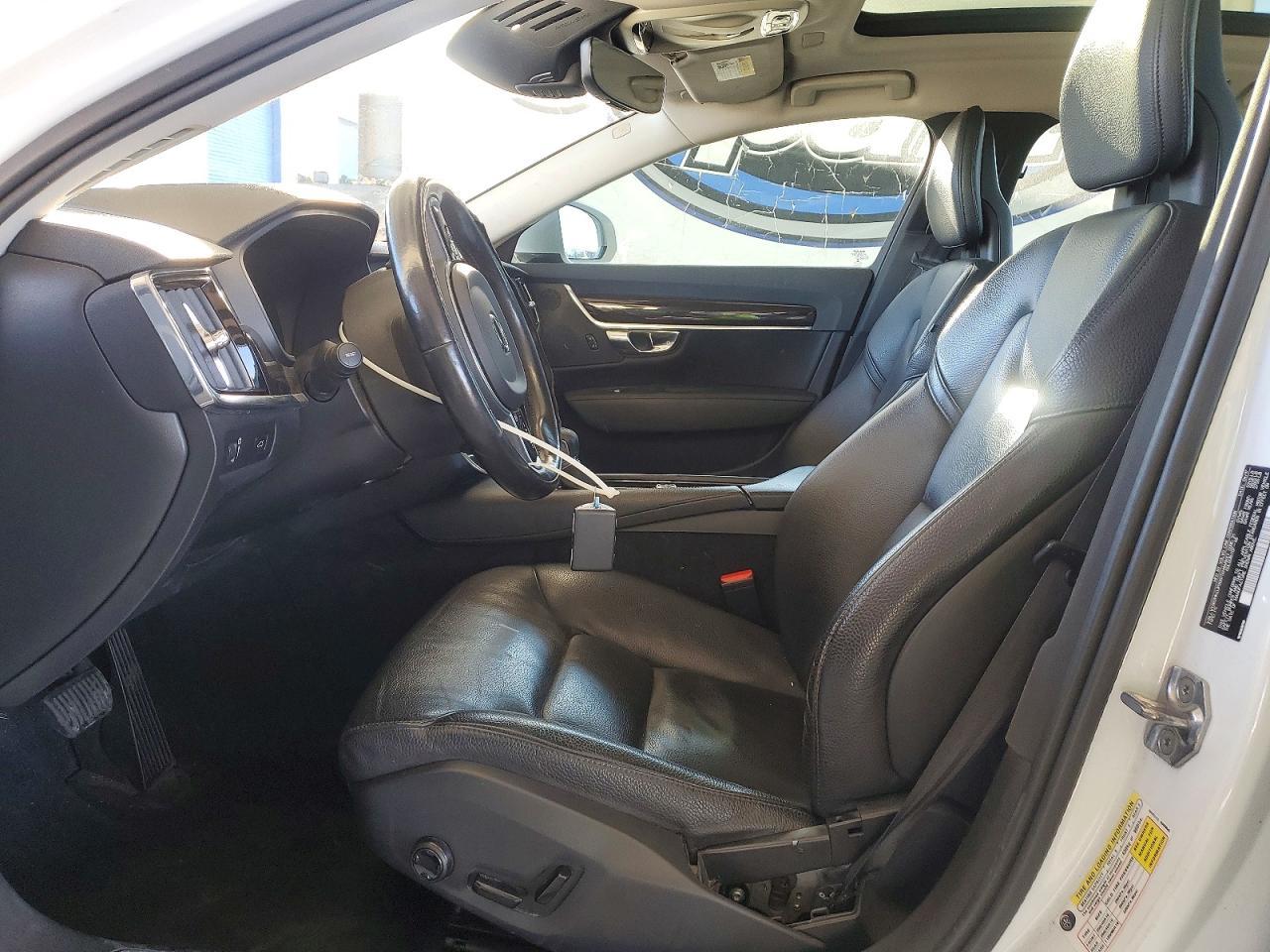 2018 Volvo S90 T5 Momentum - Фото 7