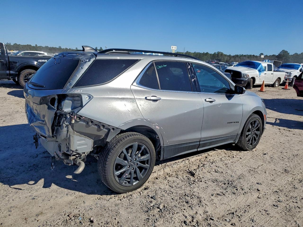 2023 Chevrolet Equinox Rs - Фото 3