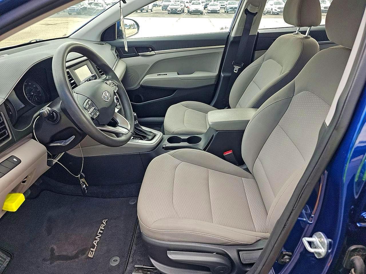 2019 Hyundai Elantra Se - Фото 5