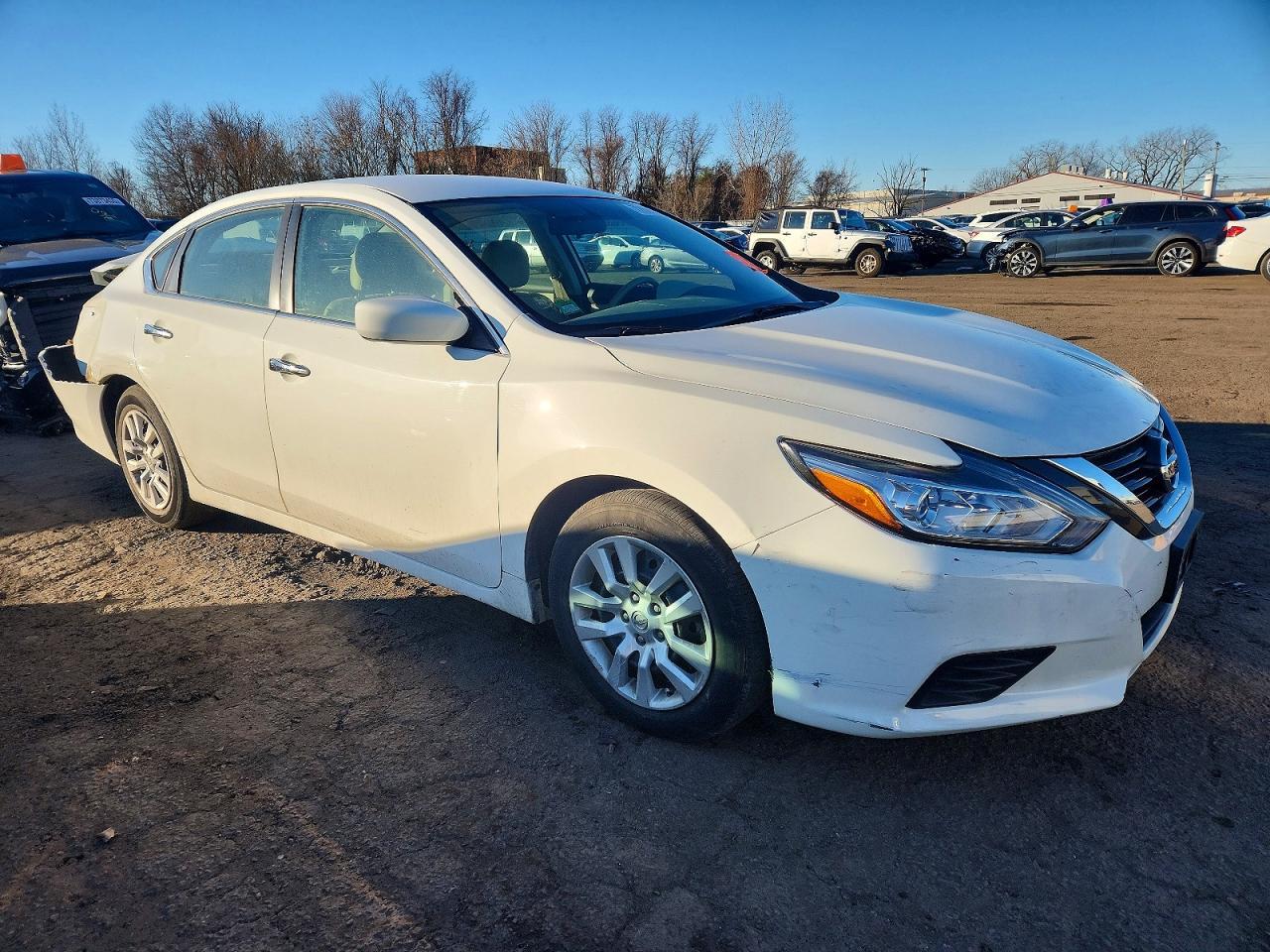 2016 Nissan Altima 2.5 - Image 4