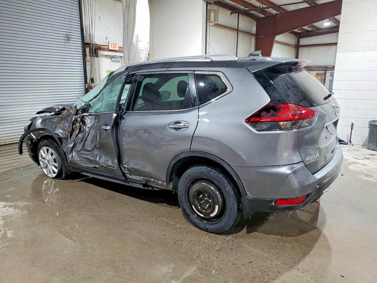 2020 Nissan Rogue S - Фото 2