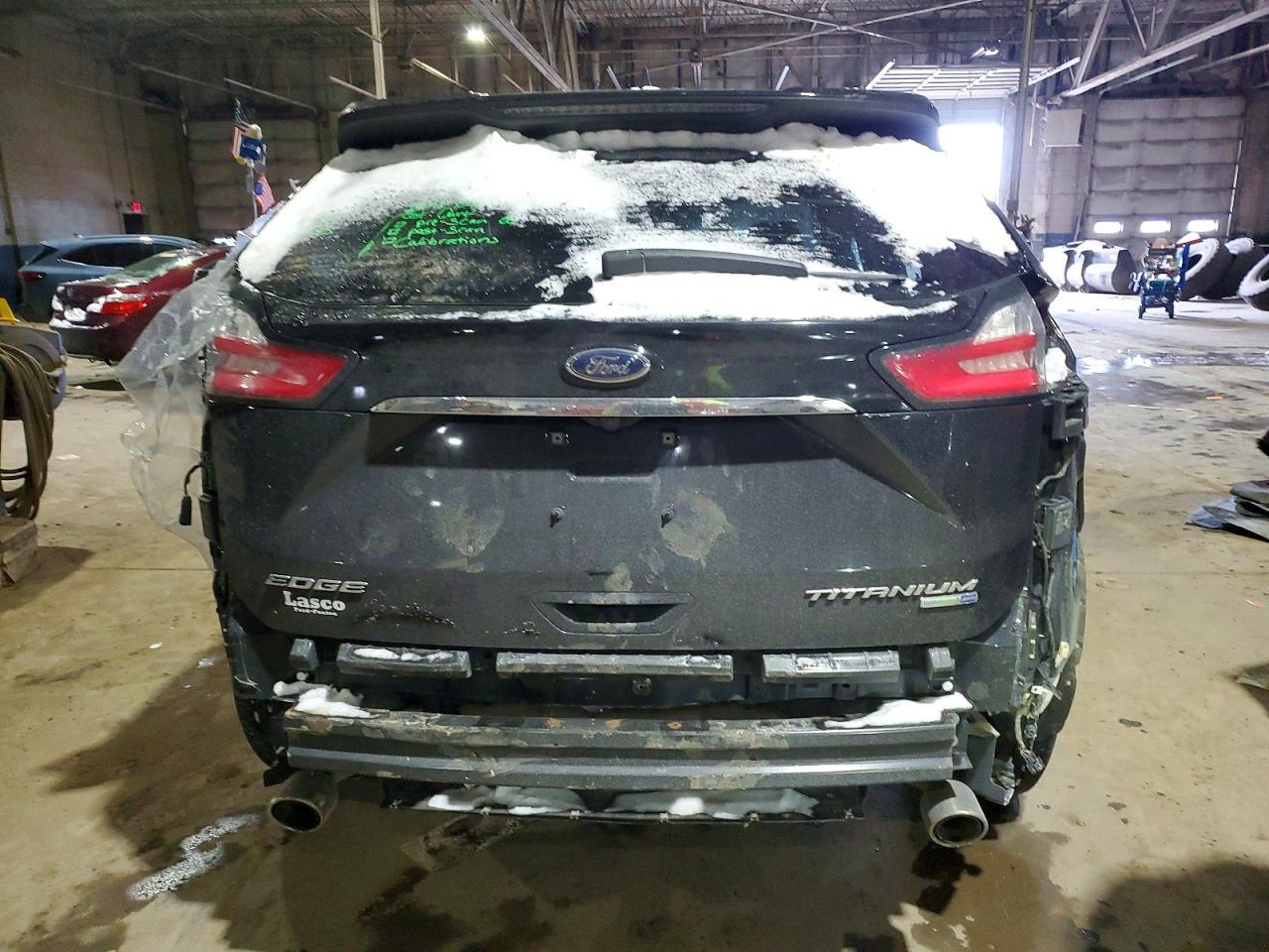 2020 Ford Edge Titanium - Фото 6