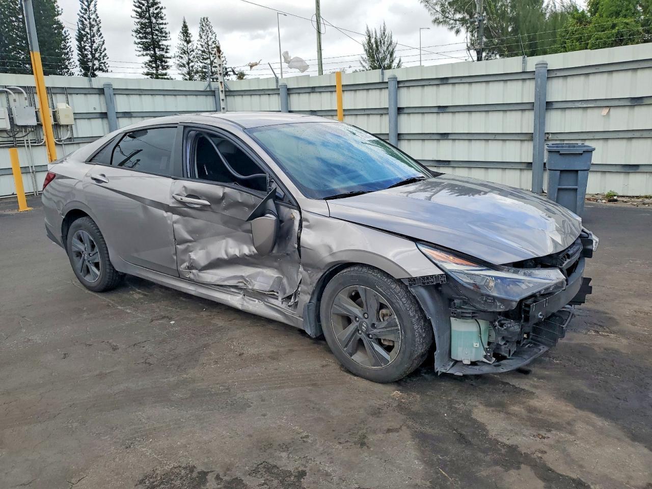 2022 Hyundai Elantra Sel - Фото 4