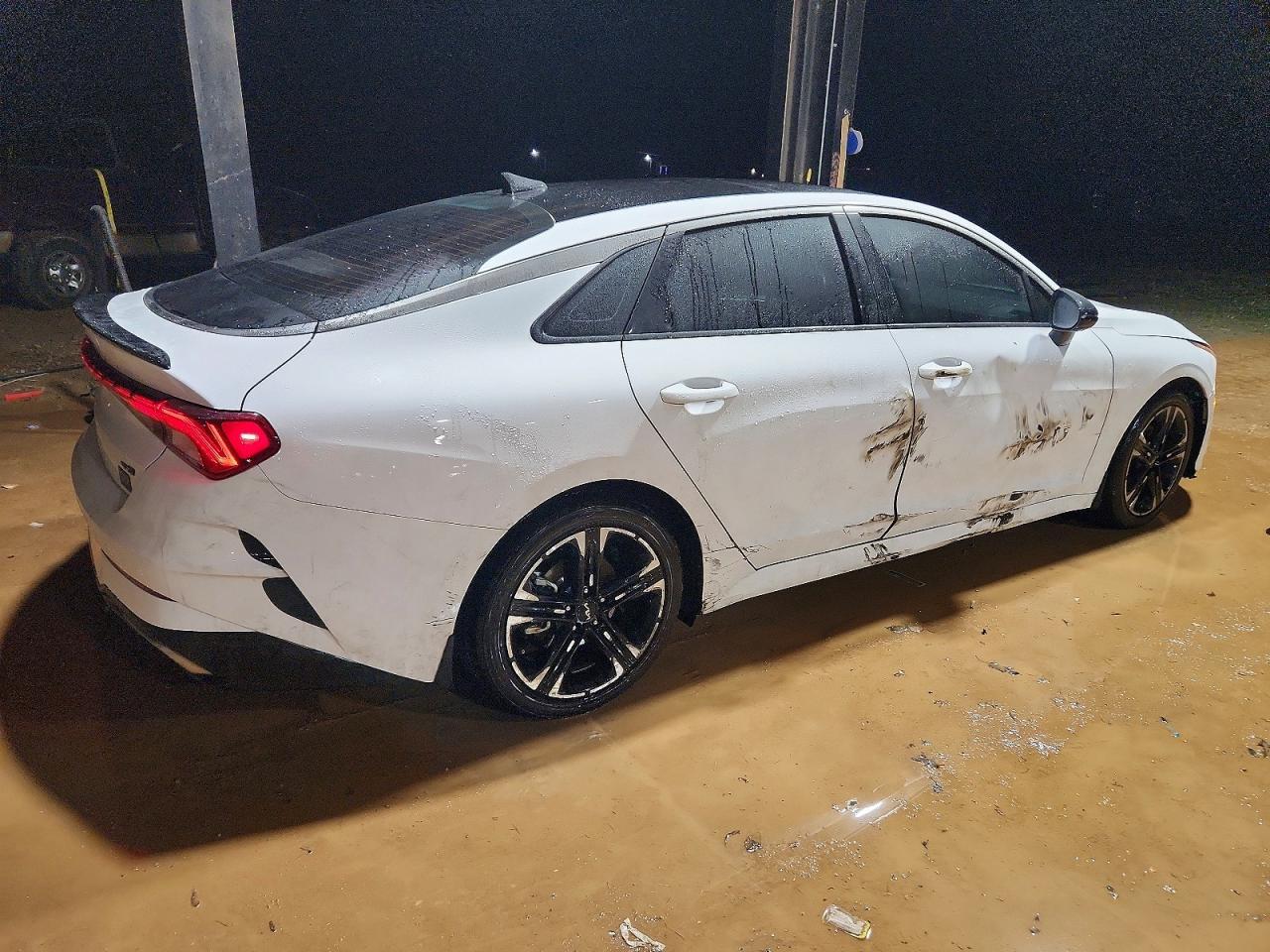 2022 Kia K5 Gt Line - Image 3