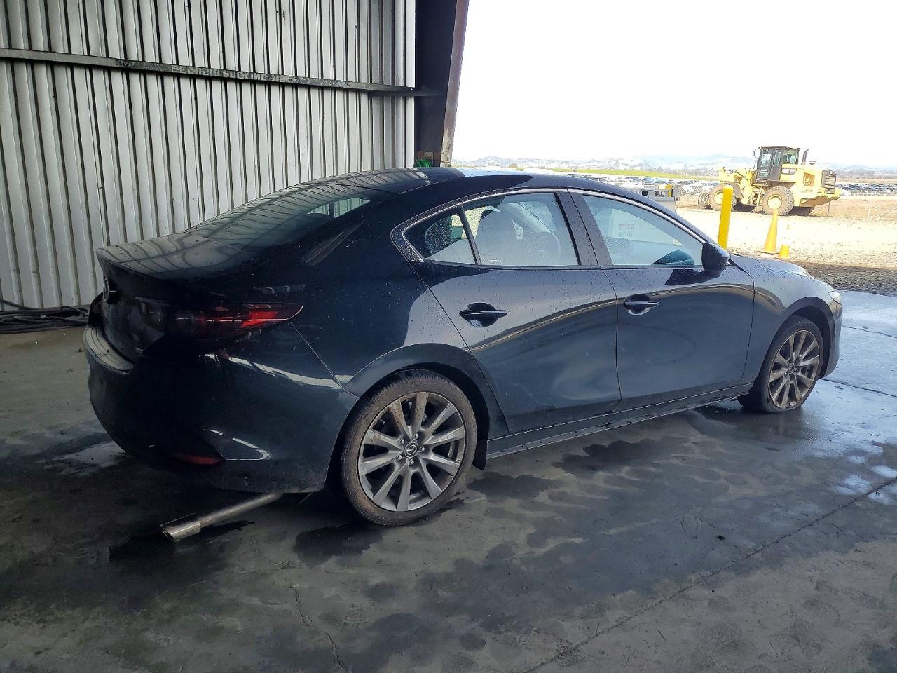 2025 Mazda 3 Preferred - Фото 3