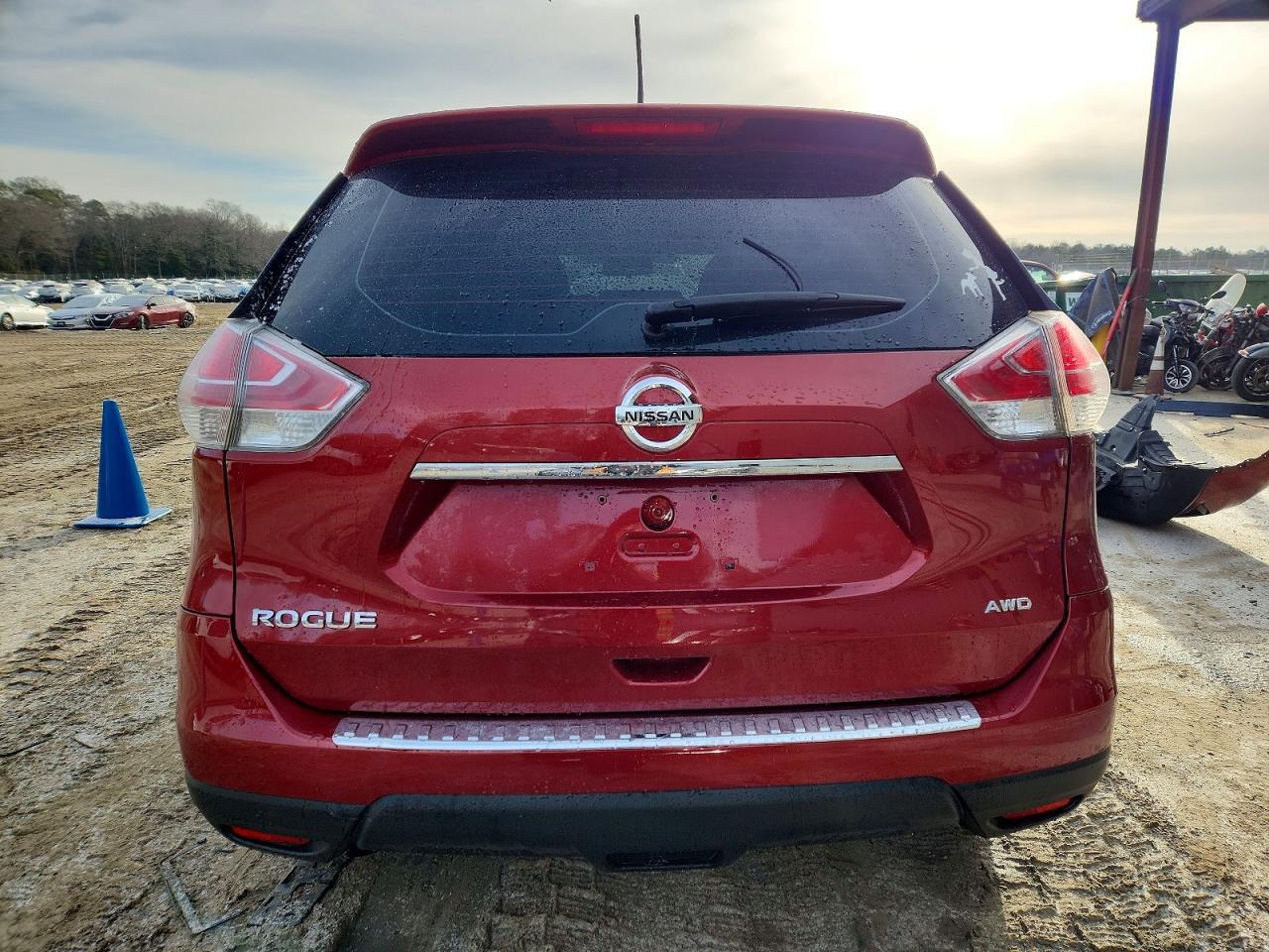 2015 Nissan Rogue S - Фото 6