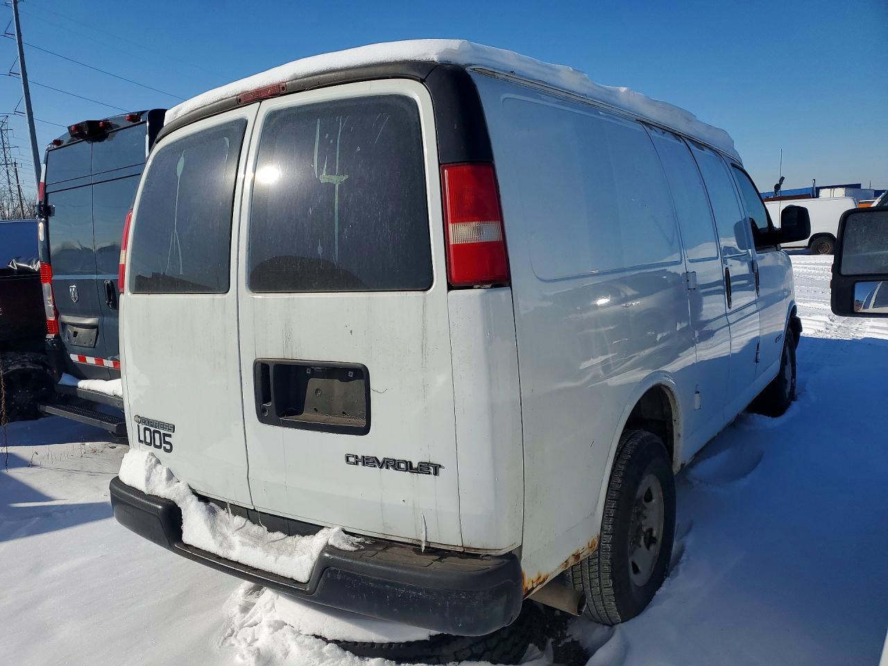 2006 Chevrolet Express Delivery Van - Фото 3