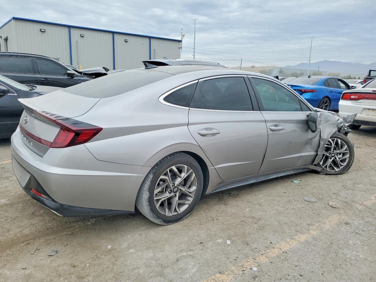 2021 Hyundai Sonata Sel - Фото 3