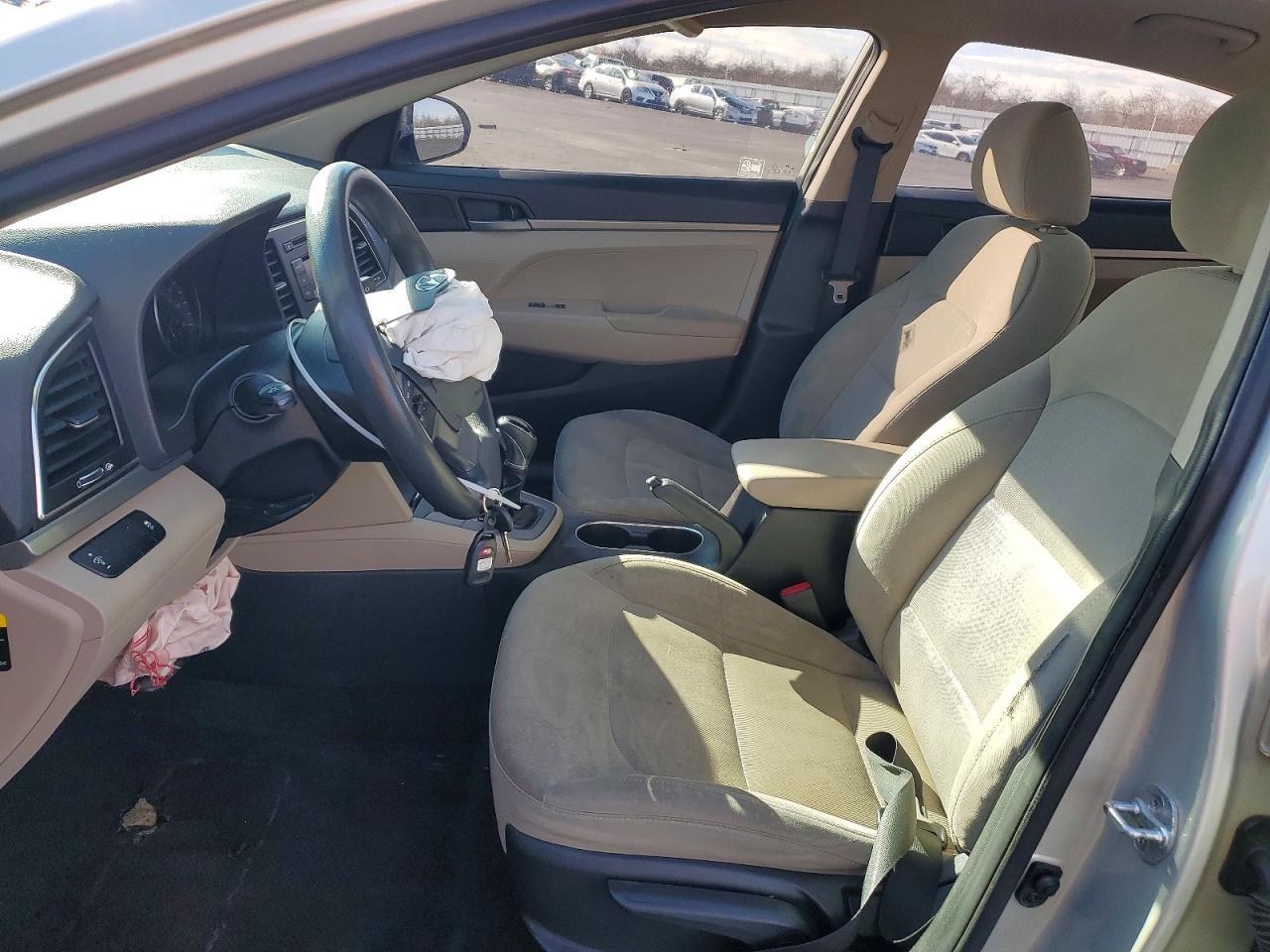 2017 Hyundai Elantra Se - Фото 7