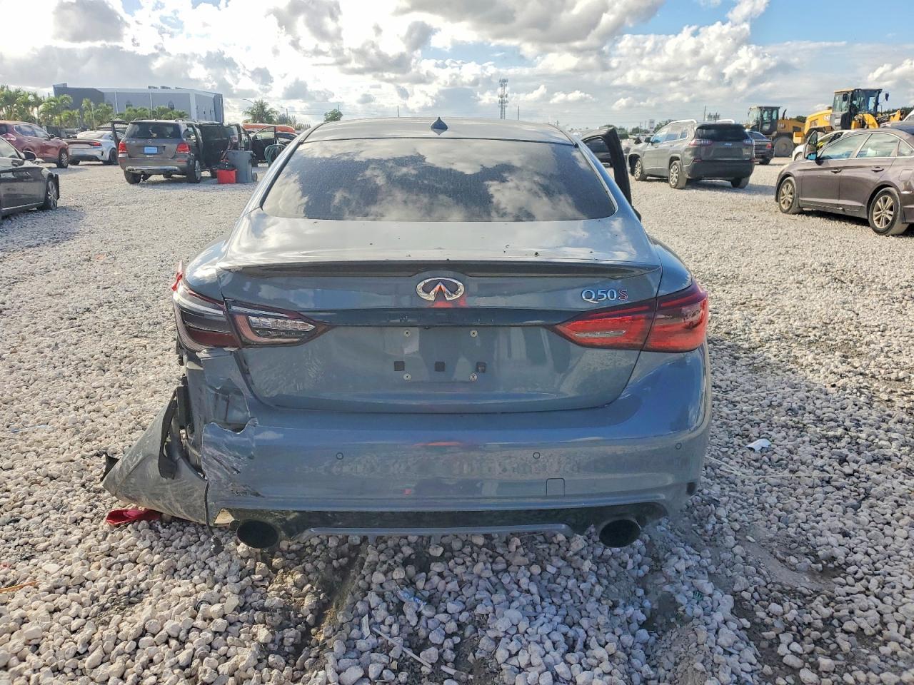 2022 Infiniti Q50 Red Sport 400 - Фото 6