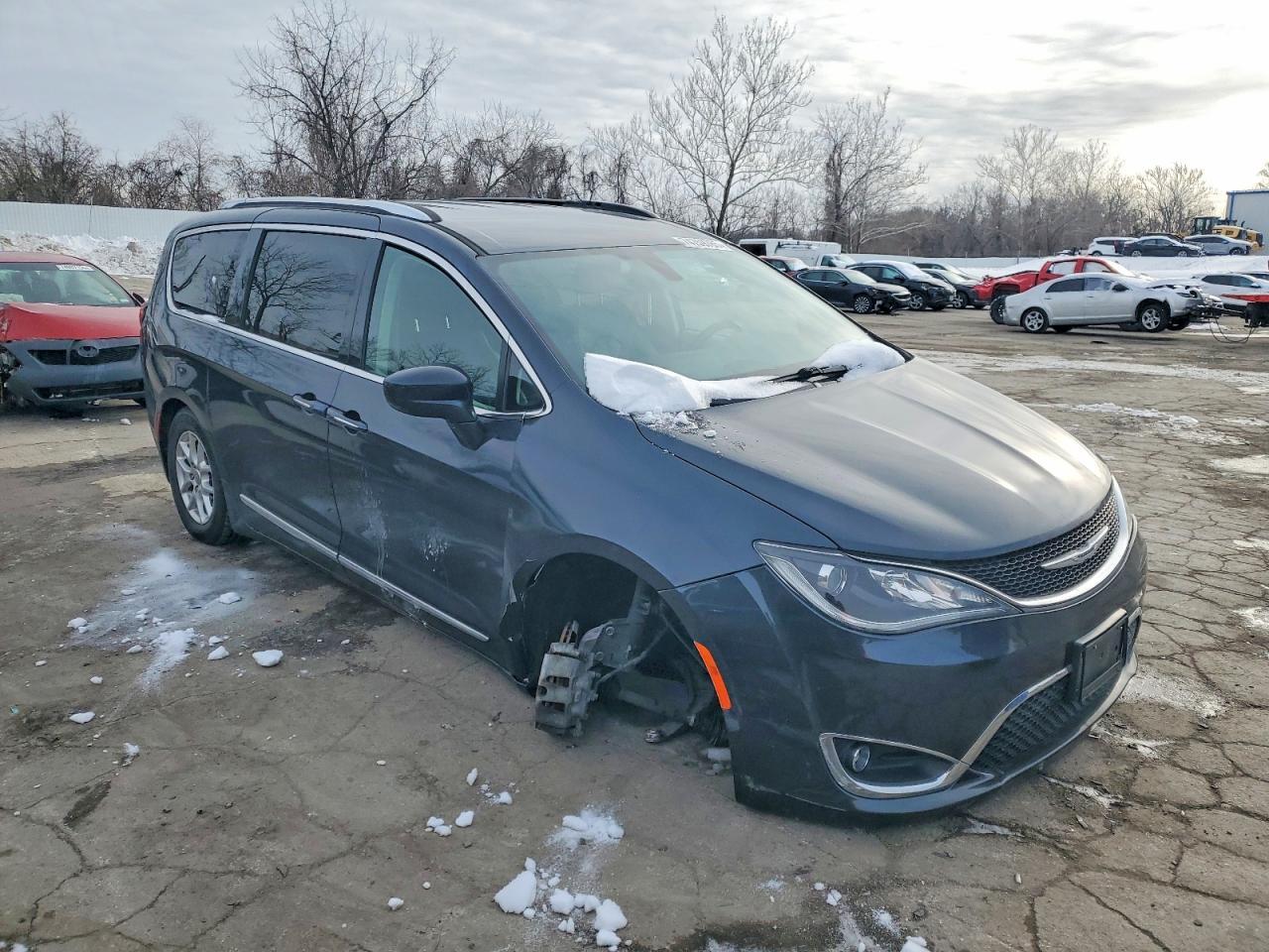 2020 Chrysler Pacifica Touring L - Фото 4
