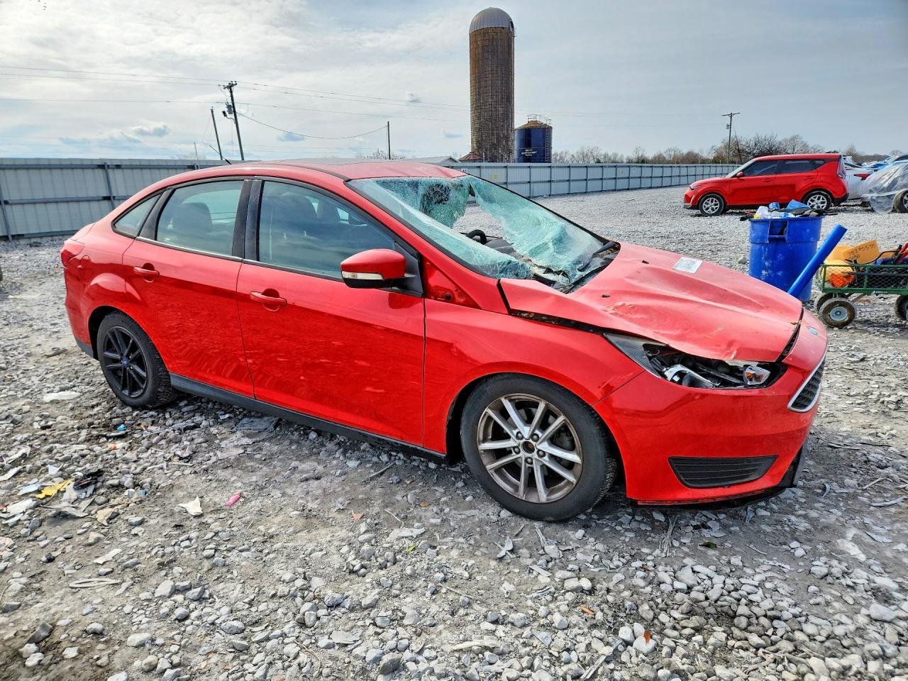 2016 Ford Focus Se - Фото 4