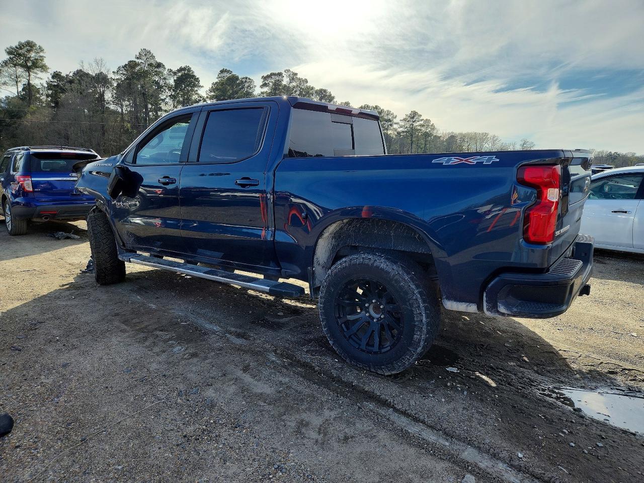 2021 Chevrolet Silverado K1500 Rst - Image 2