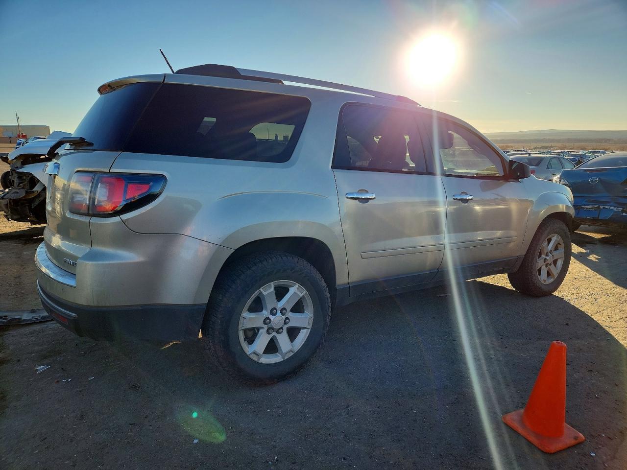 2015 GMC Acadia Sle - Image 3
