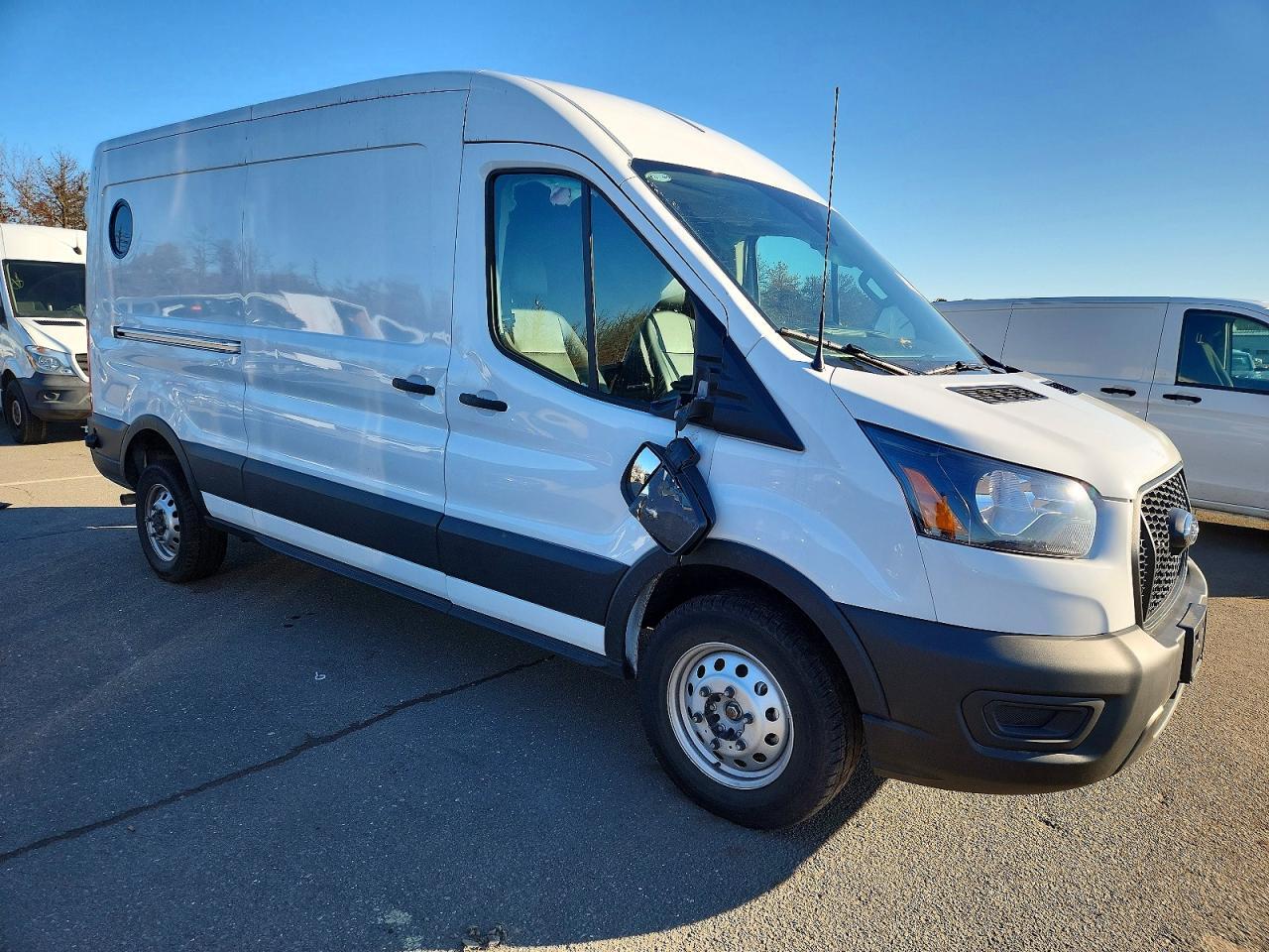 2025 Ford Transit T-250 Delivery Van - Фото 4