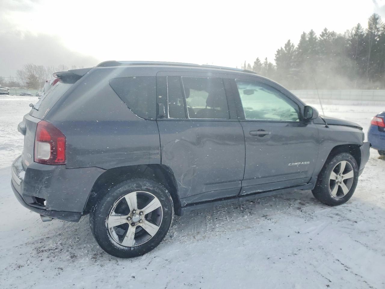 2016 Jeep Compass Latitude - Фото 3