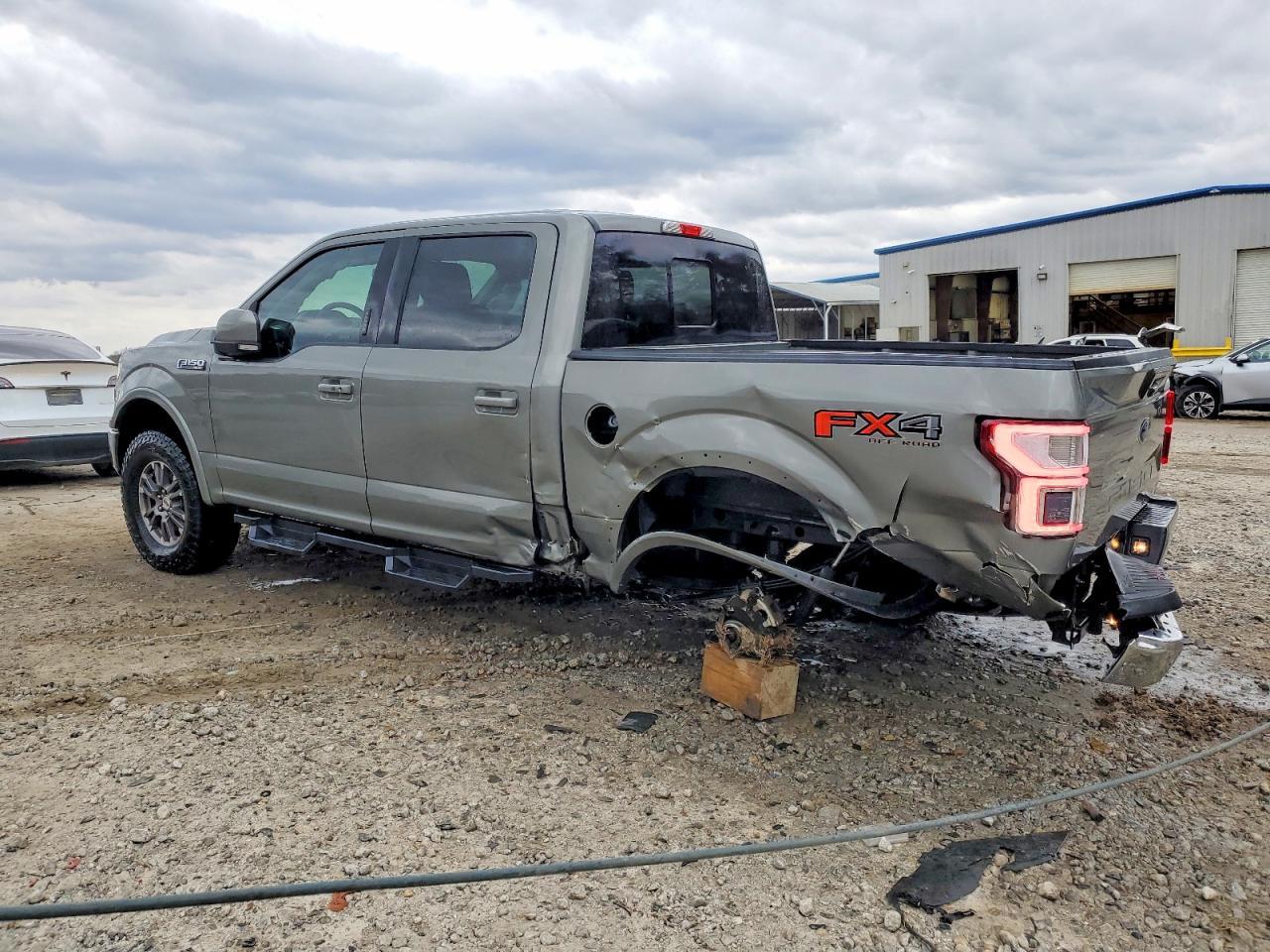 2020 Ford F150 Supercrew - Фото 2