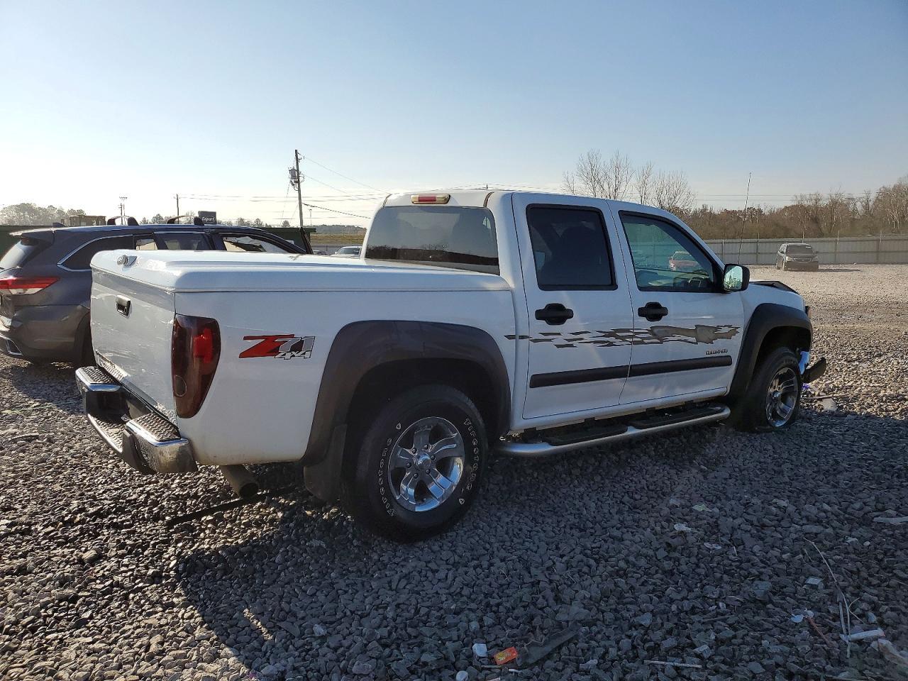 2004 Chevrolet Colorado - Фото 3