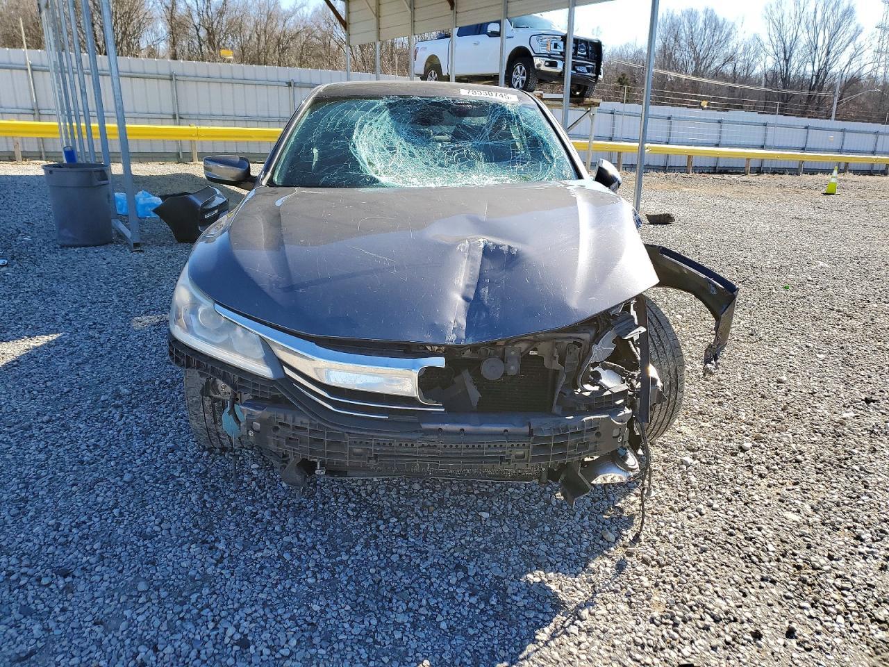 2017 Honda Accord Sport - Image 5