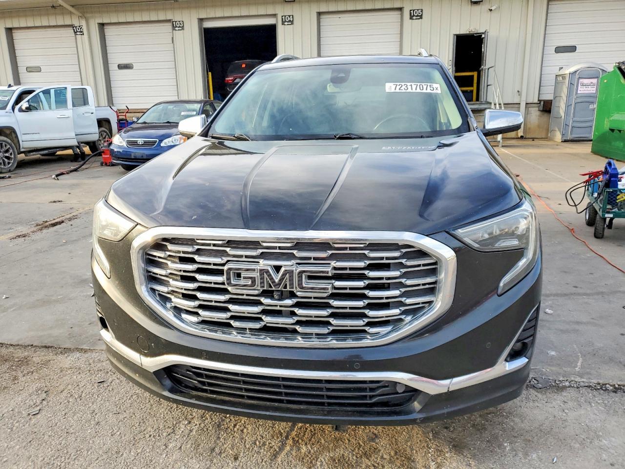 2018 GMC Terrain Denali - Image 5