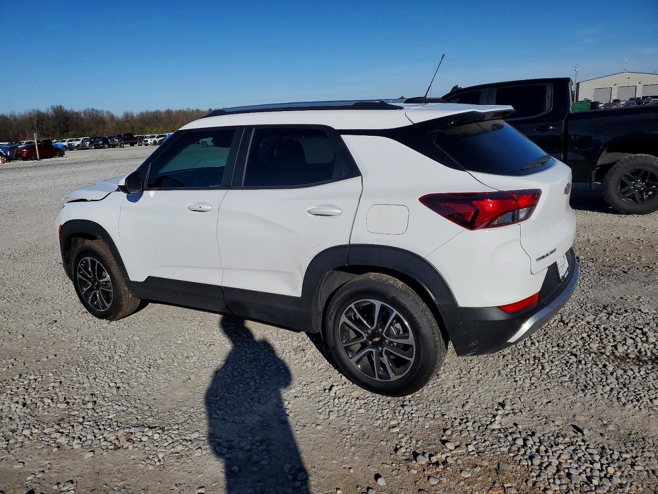 2025 Chev Trailblazer - Фото 2