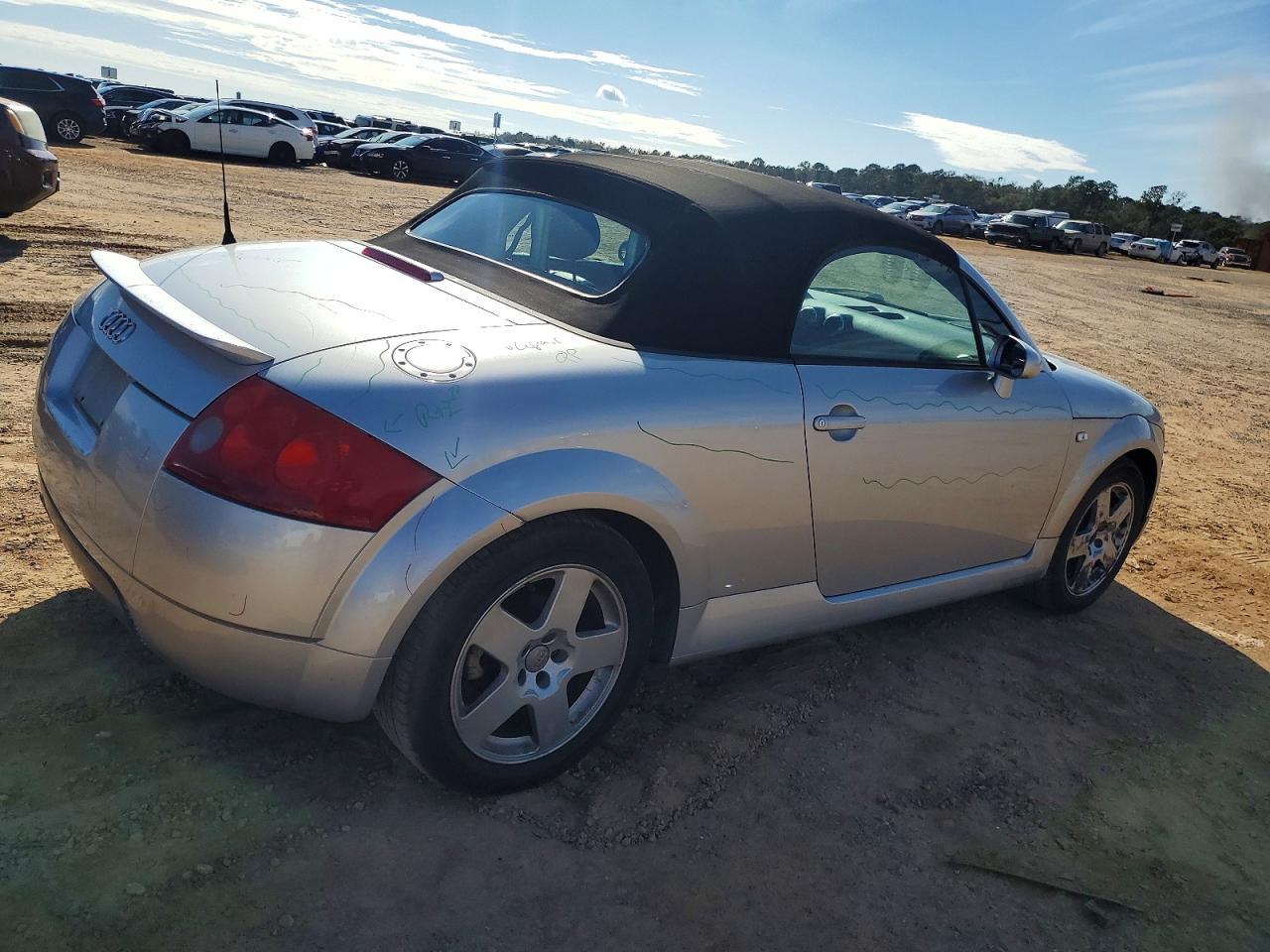 2002 Audi Tt - Image 3