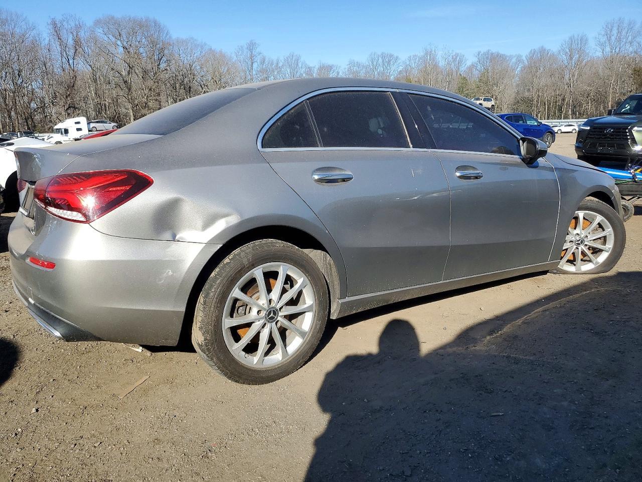 2020 Mercedes-Benz A 220 - Фото 3