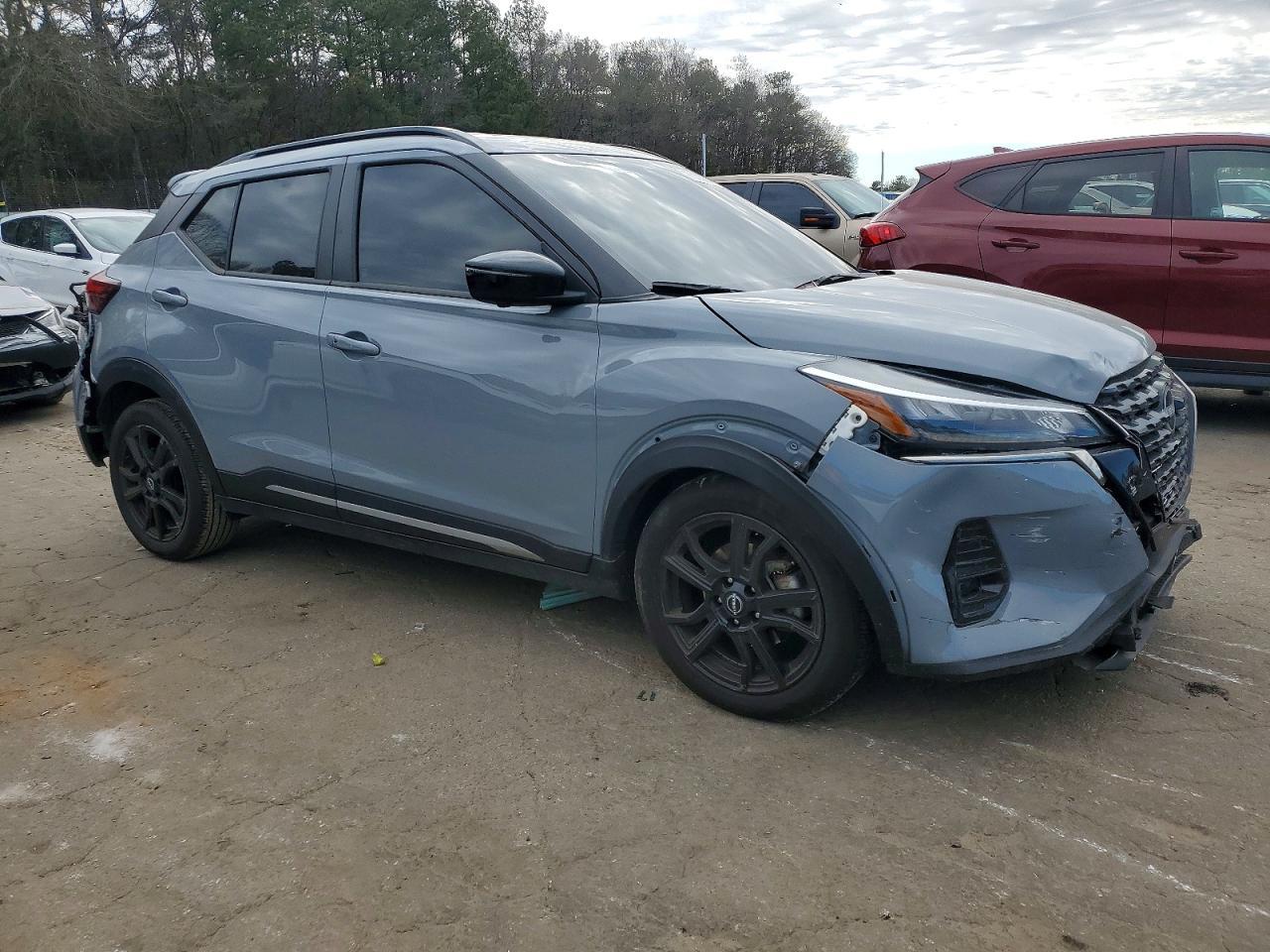 2024 Nissan Kicks Sr - Фото 4