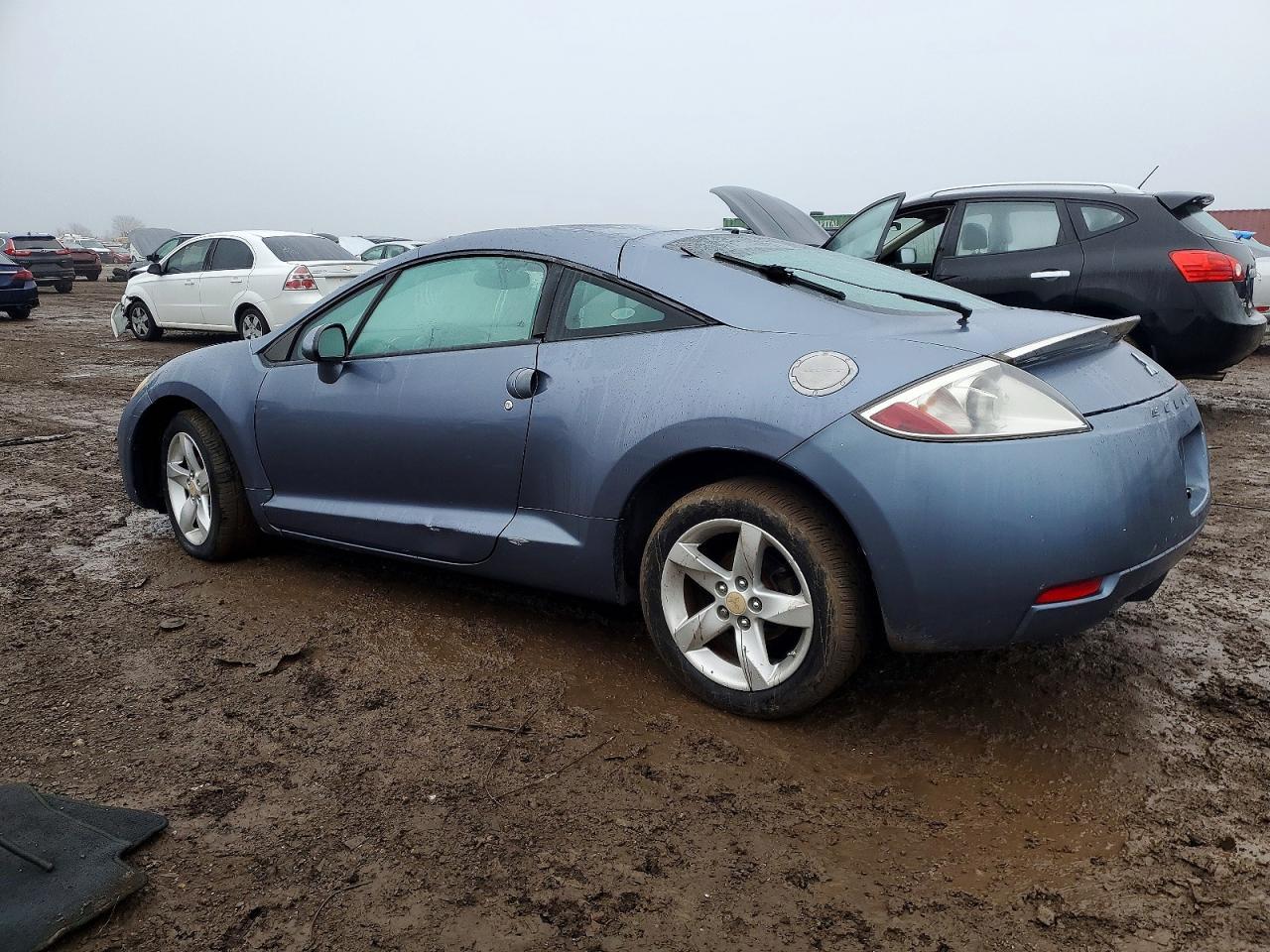 2008 Mitsubishi Eclipse Gs - Image 2