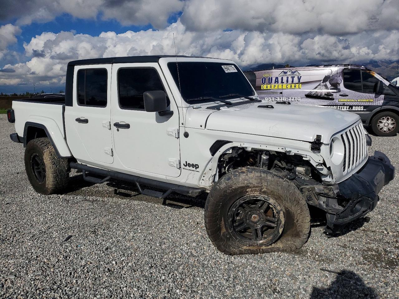 2023 Jeep Gladiator Sport - Image 4