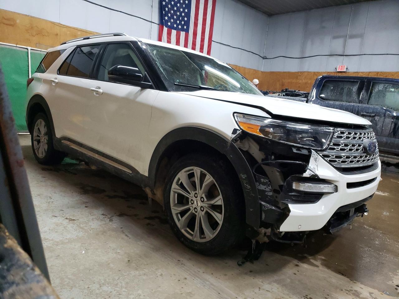 2021 Ford Explorer Limited - Image 4