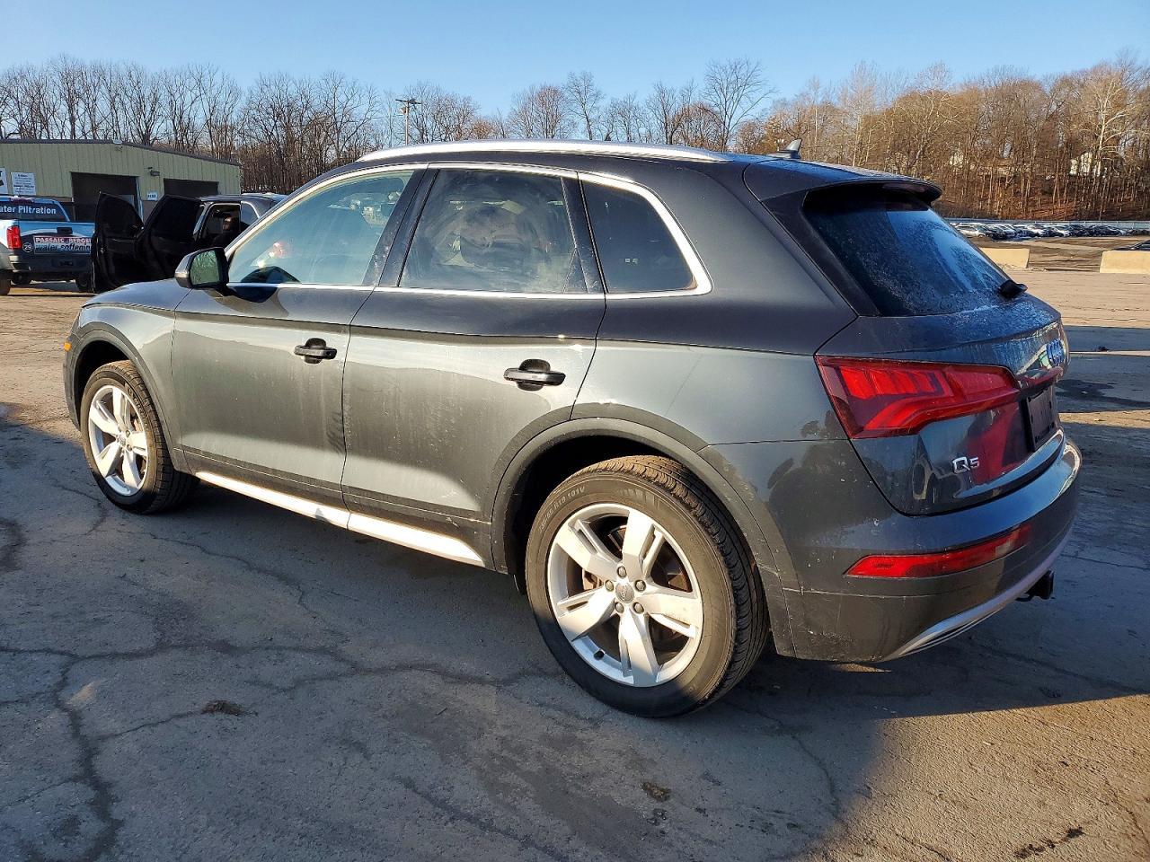 2018 Audi Q5 Premium Plus - Image 2
