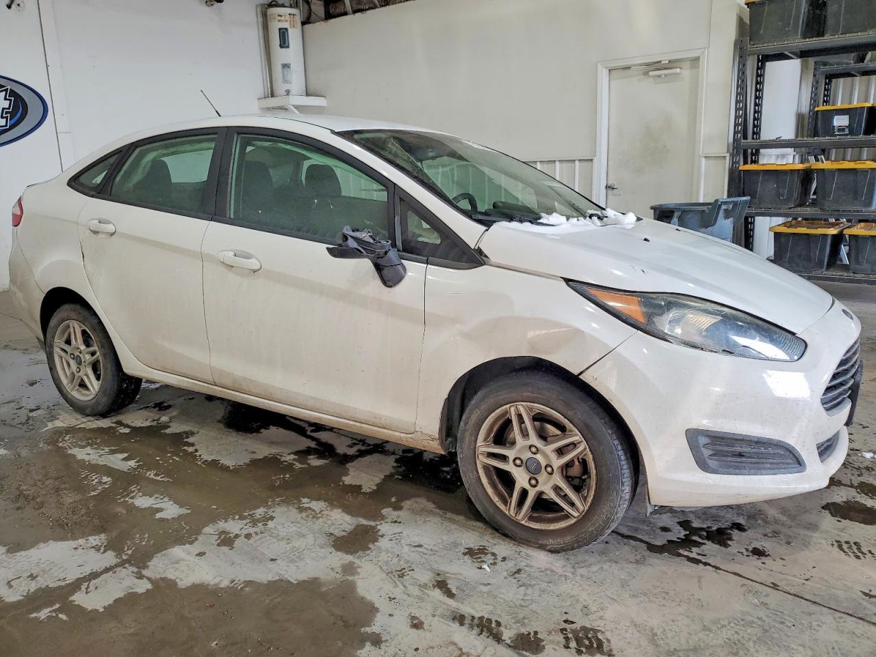 2019 Ford Fiesta Se - Фото 4