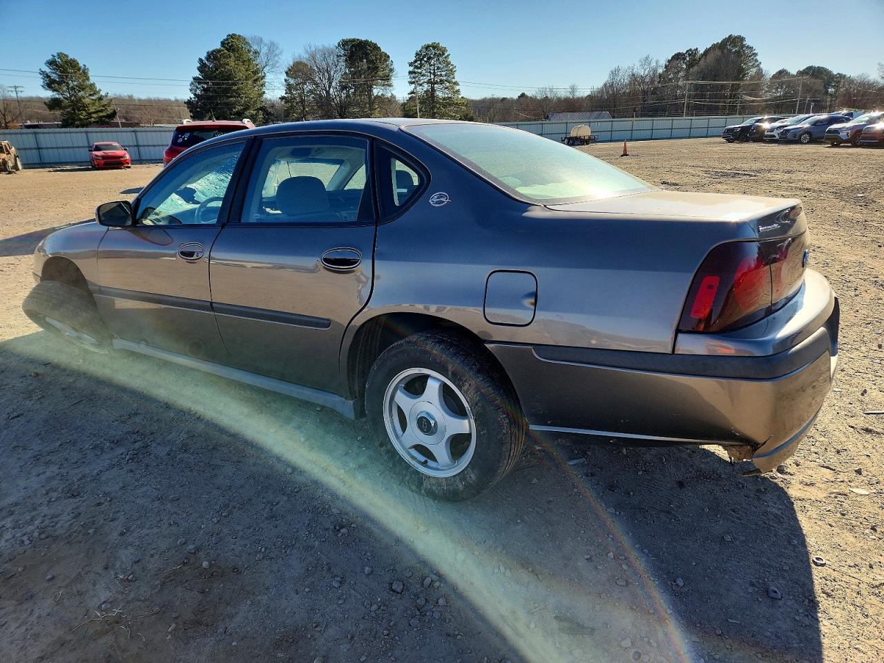 2003 Chevrolet Impala - Фото 2
