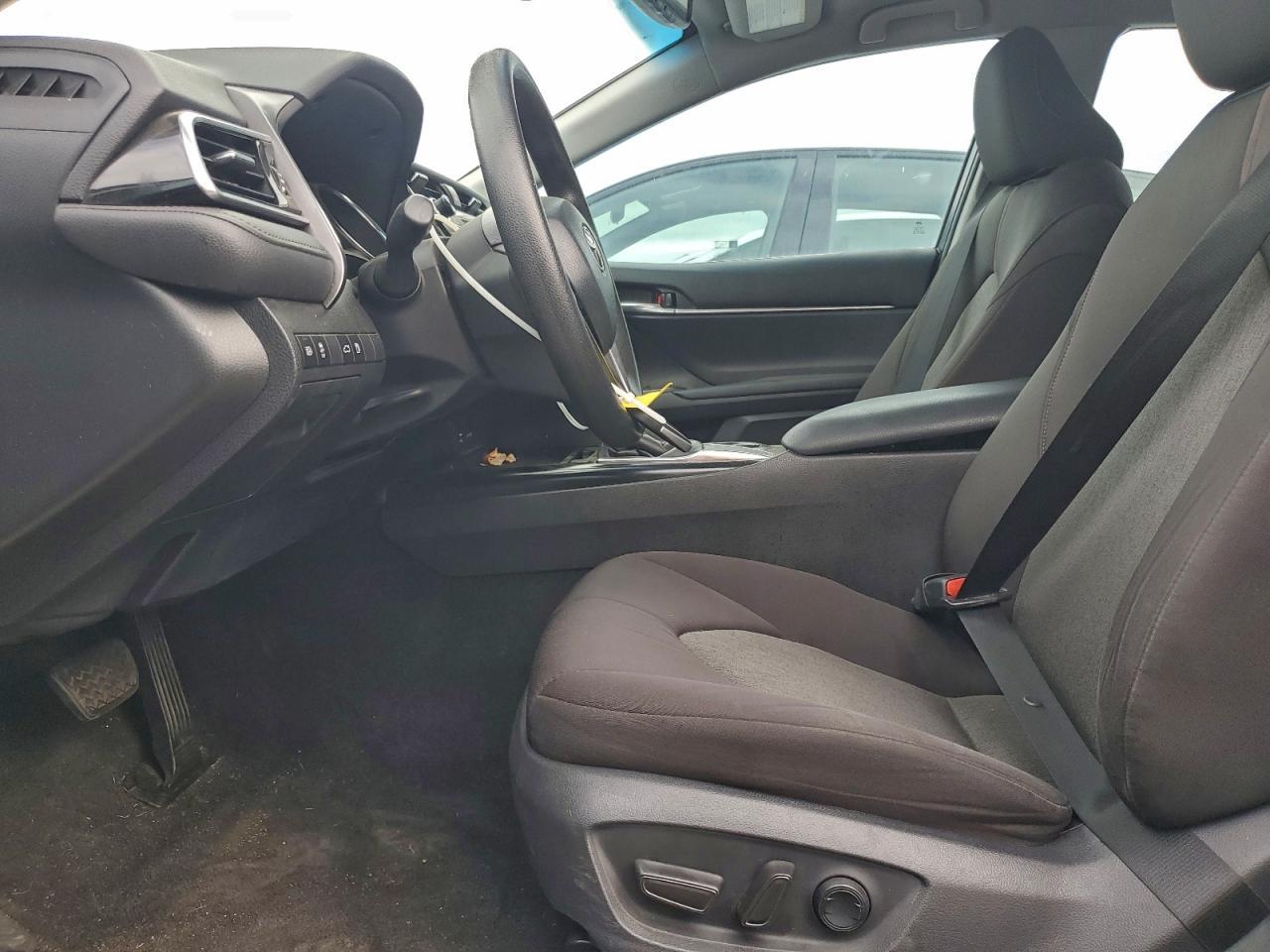 2018 Toyota Camry Le - Фото 7