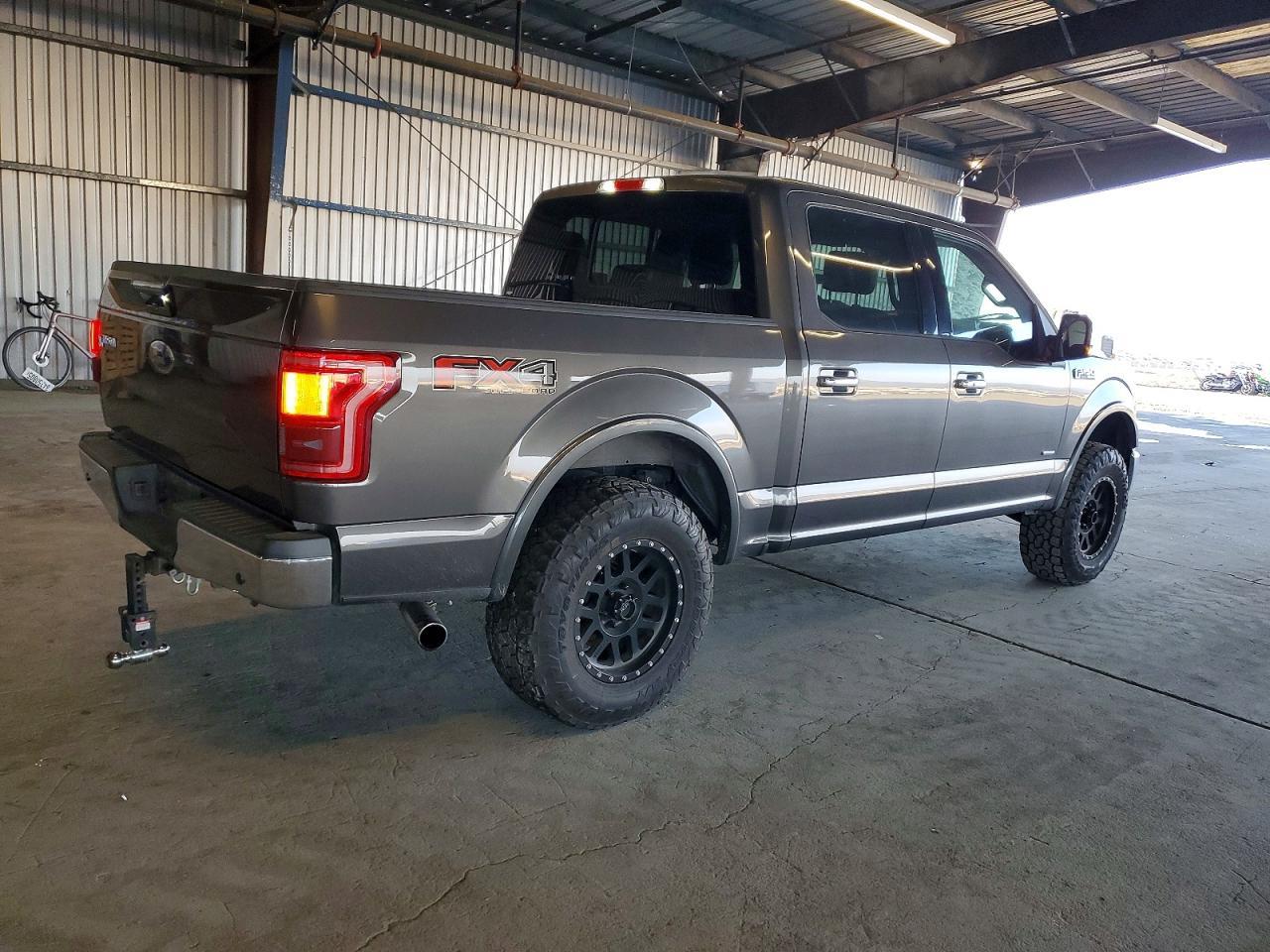 2016 Ford F150 Supercrew - Фото 3
