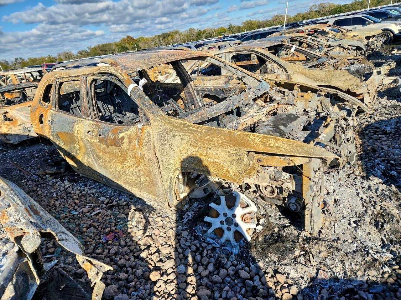 2017 Jeep Cherokee Latitude - Image 4